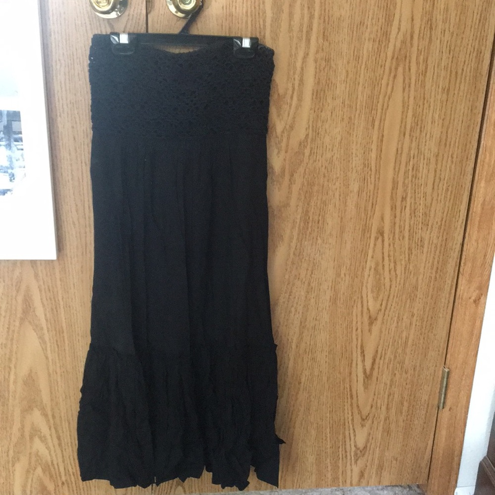 Sleeveless black dress made in Hawaii
